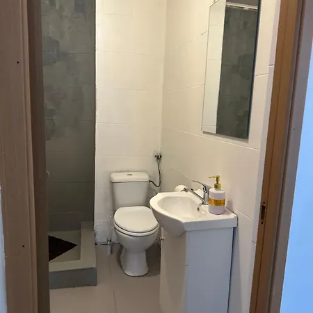 12 A *